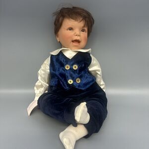Lee Middleton Doll Signed by Reva schick 1997 Boy Brunette Brown Eyes NWT 518